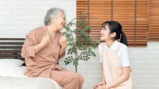 介護施設の種類と職場の特徴を徹底比較！転職を成功させるための4つの選び方 