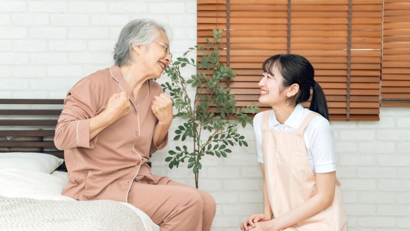 介護施設の種類と職場の特徴を徹底比較!転職を成功させるための4つの選び方