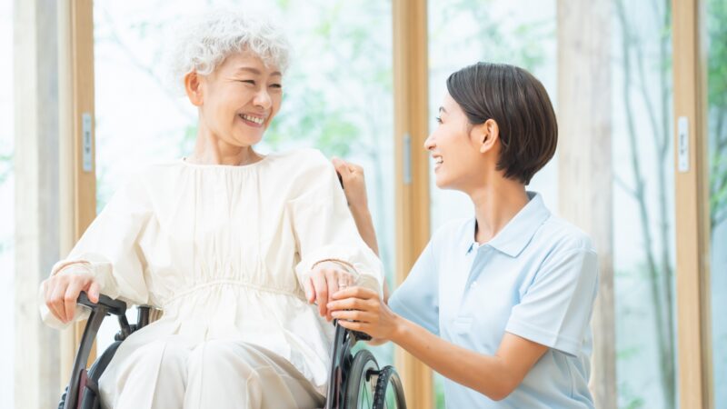介護職が向いてる人の特徴5選!失敗しない職場選びのポイントとは?